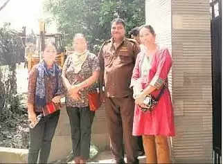 Nagaland: Three women team up with DMC to clean colony drains