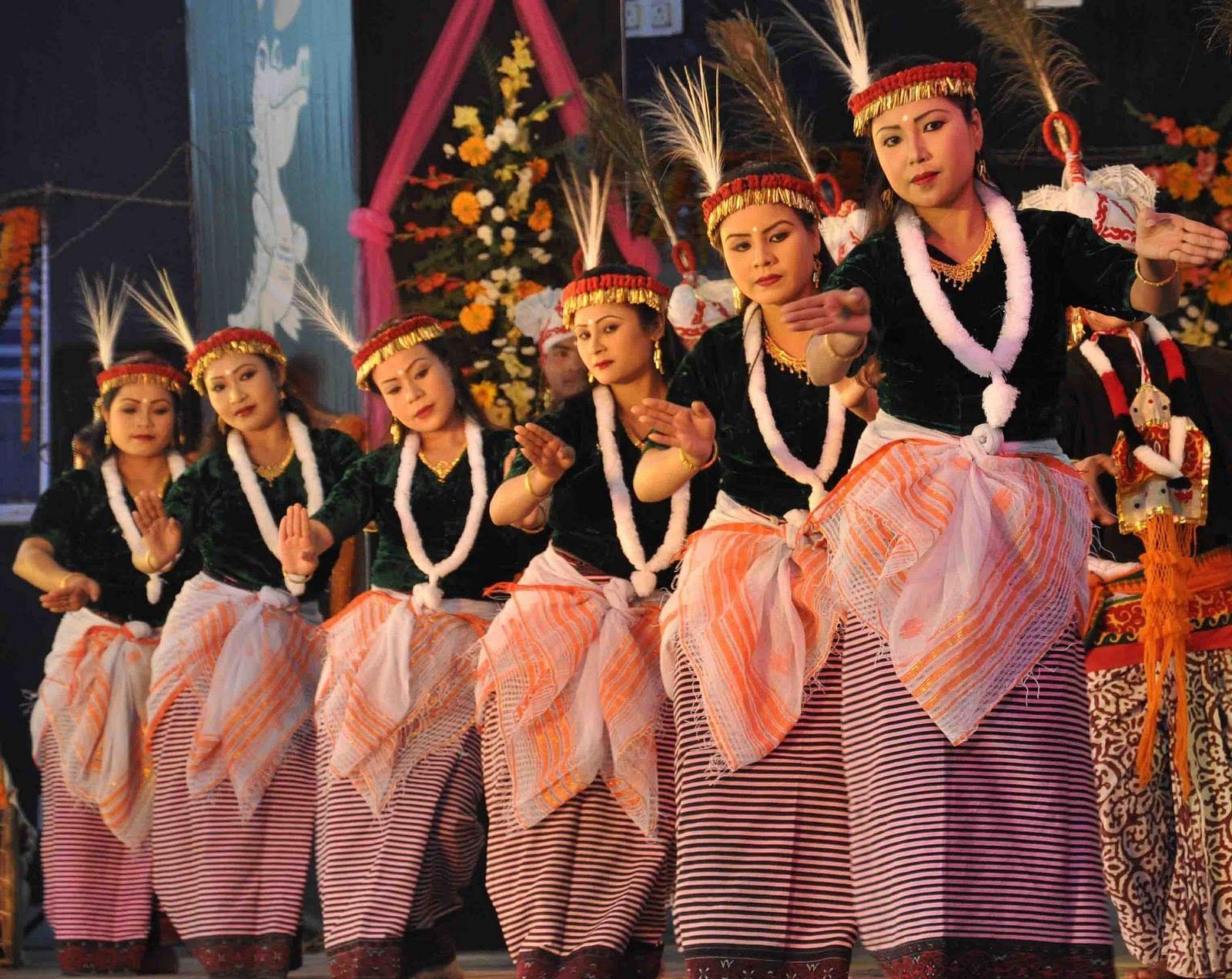 5 facts to know about â€˜Lai Haraobaâ€™ the ancient dance form of Manipur!