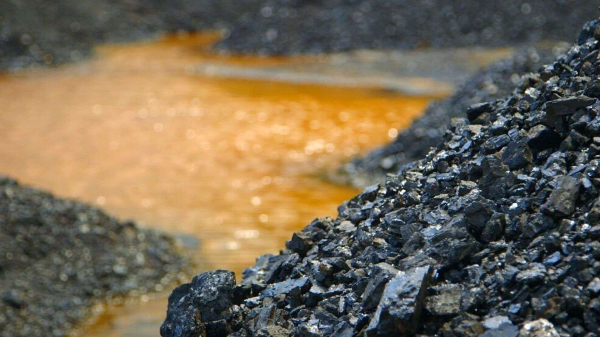 Природное минеральное топливо. Минеральное сырье. Минерально-сырьевые ресурсы. Уголь сырье. Природное минеральное сырье.